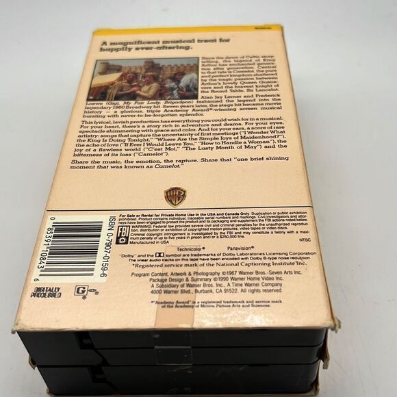 Camelot (VHS, 1992) Richard Harris, Vanessa Redgrave New and 2 Tape Set‎ - Picture 2 of 3